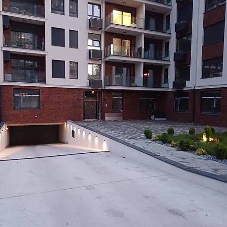 V Park Lux Apartament *